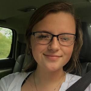 Meet your Posher, Kacey